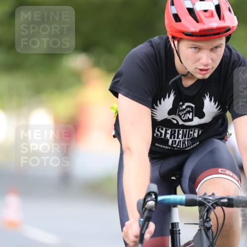 11.08.2024 - GEWOBA Citytriathlon Bremen H.Heesch http://msf.ph/oto/6775902 11.08.2024 11:43:40 Radfahren 770, 846, 868, 925, 1039 meine-sportfotos.de