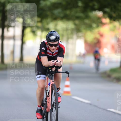 11.08.2024 - GEWOBA Citytriathlon Bremen H.Heesch http://msf.ph/oto/6775952 11.08.2024 11:43:52 Radfahren 914, 1039 meine-sportfotos.de