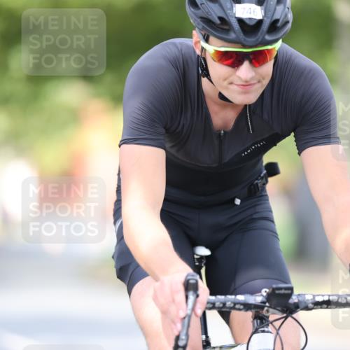 11.08.2024 - GEWOBA Citytriathlon Bremen H.Heesch http://msf.ph/oto/6776140 11.08.2024 11:44:07 Radfahren 746, 759, 861, 914 meine-sportfotos.de