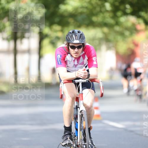 11.08.2024 - GEWOBA Citytriathlon Bremen H.Heesch http://msf.ph/oto/6776260 11.08.2024 11:44:18 Radfahren 746, 759, 855, 861, 926 meine-sportfotos.de