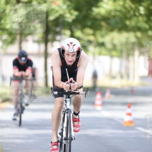 11.08.2024 - GEWOBA Citytriathlon Bremen H.Heesch http://msf.ph/oto/6776334 11.08.2024 11:44:24 Radfahren 759, 836, 855, 861, 926 meine-sportfotos.de