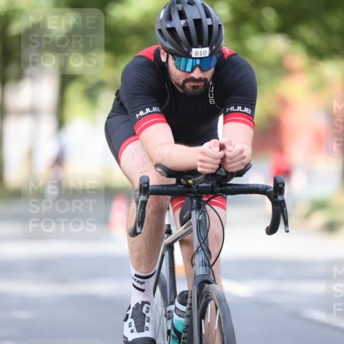 11.08.2024 - GEWOBA Citytriathlon Bremen H.Heesch http://msf.ph/oto/6776392 11.08.2024 11:44:26 Radfahren 759, 836, 855, 861, 926 meine-sportfotos.de