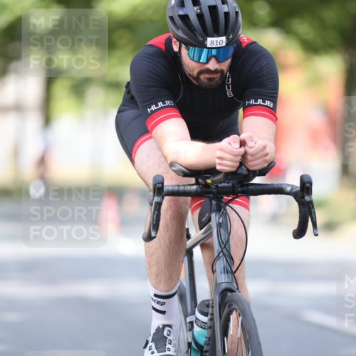 11.08.2024 - GEWOBA Citytriathlon Bremen H.Heesch http://msf.ph/oto/6776396 11.08.2024 11:44:26 Radfahren 759, 836, 855, 861, 926 meine-sportfotos.de