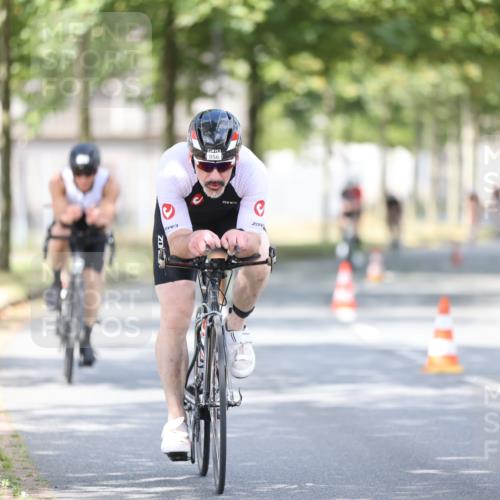 11.08.2024 - GEWOBA Citytriathlon Bremen H.Heesch http://msf.ph/oto/6776738 11.08.2024 11:44:55 Radfahren 763, 827, 833, 916, 927, 956, 964, 973, 996 meine-sportfotos.de