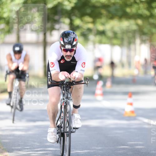 11.08.2024 - GEWOBA Citytriathlon Bremen H.Heesch http://msf.ph/oto/6776745 11.08.2024 11:44:55 Radfahren 763, 827, 833, 916, 927, 956, 964, 973, 996 meine-sportfotos.de