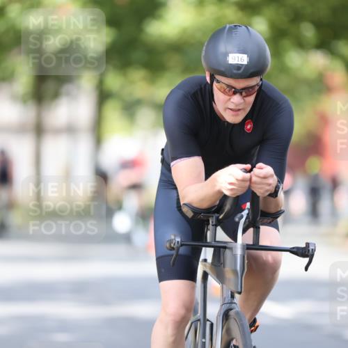 11.08.2024 - GEWOBA Citytriathlon Bremen H.Heesch http://msf.ph/oto/6776797 11.08.2024 11:44:57 Radfahren 763, 827, 916, 927, 956, 964, 973, 996 meine-sportfotos.de