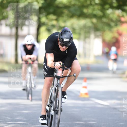 11.08.2024 - GEWOBA Citytriathlon Bremen H.Heesch http://msf.ph/oto/6777290 11.08.2024 11:45:26 Radfahren 819, 900, 974 meine-sportfotos.de