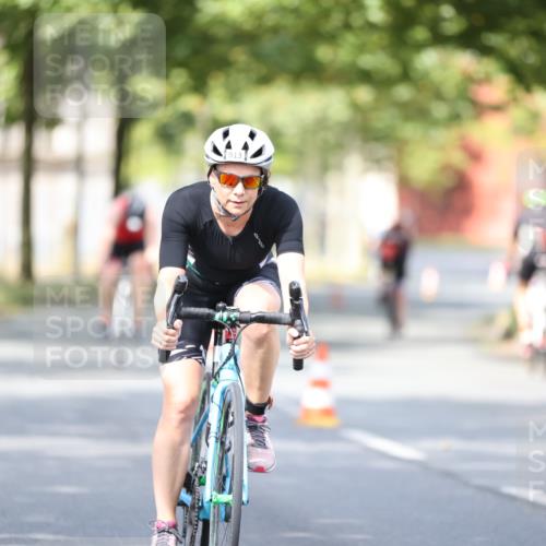 11.08.2024 - GEWOBA Citytriathlon Bremen H.Heesch http://msf.ph/oto/6777642 11.08.2024 11:45:59 Radfahren 755, 775, 845, 853, 867, 871, 873, 875, 954 meine-sportfotos.de