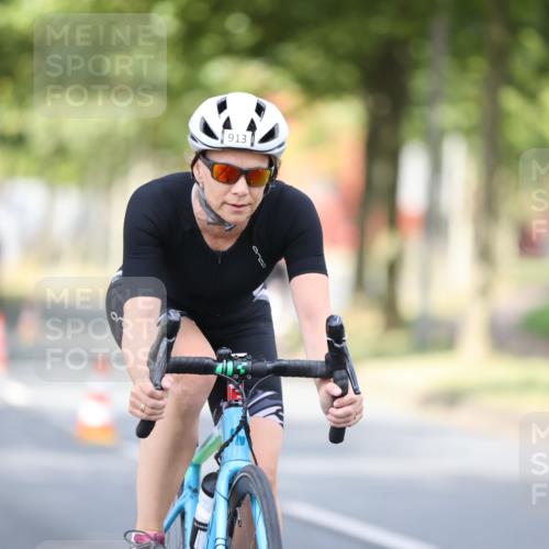 11.08.2024 - GEWOBA Citytriathlon Bremen H.Heesch http://msf.ph/oto/6777671 11.08.2024 11:45:59 Radfahren 755, 775, 845, 853, 867, 871, 873, 875, 954 meine-sportfotos.de
