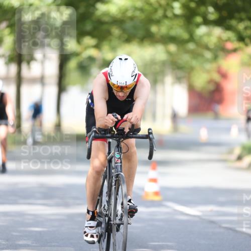 11.08.2024 - GEWOBA Citytriathlon Bremen H.Heesch http://msf.ph/oto/6777754 11.08.2024 11:46:04 Radfahren 755, 775, 806, 845, 853, 954, 962 meine-sportfotos.de