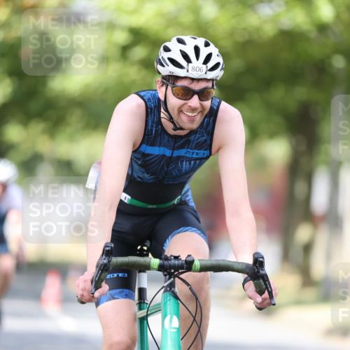 11.08.2024 - GEWOBA Citytriathlon Bremen H.Heesch http://msf.ph/oto/6777966 11.08.2024 11:46:13 Radfahren 755, 757, 775, 806, 839, 845, 853, 954, 962 meine-sportfotos.de