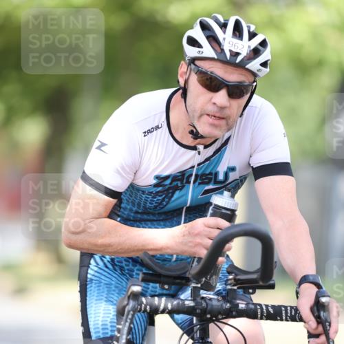 11.08.2024 - GEWOBA Citytriathlon Bremen H.Heesch http://msf.ph/oto/6778005 11.08.2024 11:46:15 Radfahren 755, 757, 773, 775, 806, 839, 843, 853, 954, 962 meine-sportfotos.de