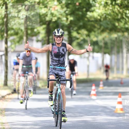 11.08.2024 - GEWOBA Citytriathlon Bremen H.Heesch http://msf.ph/oto/6778034 11.08.2024 11:46:25 Radfahren 703, 757, 768, 773, 806, 839, 843, 942, 962 meine-sportfotos.de