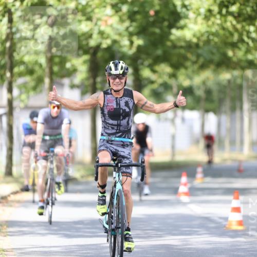 11.08.2024 - GEWOBA Citytriathlon Bremen H.Heesch http://msf.ph/oto/6778037 11.08.2024 11:46:25 Radfahren 703, 757, 768, 773, 806, 839, 843, 942, 962 meine-sportfotos.de