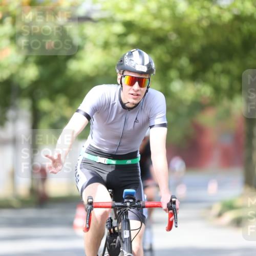 11.08.2024 - GEWOBA Citytriathlon Bremen H.Heesch http://msf.ph/oto/6778095 11.08.2024 11:46:27 Radfahren 703, 757, 768, 773, 839, 843, 942 meine-sportfotos.de