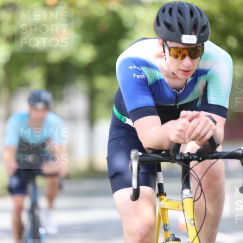 11.08.2024 - GEWOBA Citytriathlon Bremen H.Heesch http://msf.ph/oto/6778134 11.08.2024 11:46:28 Radfahren 703, 757, 768, 773, 839, 843, 942 meine-sportfotos.de