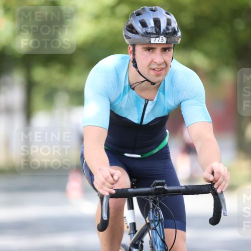 11.08.2024 - GEWOBA Citytriathlon Bremen H.Heesch http://msf.ph/oto/6778167 11.08.2024 11:46:29 Radfahren 703, 757, 768, 773, 839, 843, 942 meine-sportfotos.de