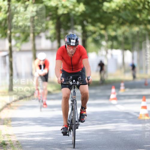 11.08.2024 - GEWOBA Citytriathlon Bremen H.Heesch http://msf.ph/oto/6778173 11.08.2024 11:46:30 Radfahren 703, 757, 768, 773, 839, 843, 942, 1040 meine-sportfotos.de