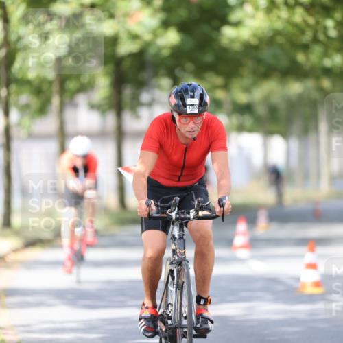 11.08.2024 - GEWOBA Citytriathlon Bremen H.Heesch http://msf.ph/oto/6778192 11.08.2024 11:46:31 Radfahren 703, 757, 768, 773, 798, 839, 843, 942, 1040 meine-sportfotos.de