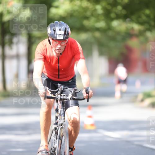 11.08.2024 - GEWOBA Citytriathlon Bremen H.Heesch http://msf.ph/oto/6778212 11.08.2024 11:46:31 Radfahren 703, 757, 768, 773, 798, 839, 843, 942, 1040 meine-sportfotos.de