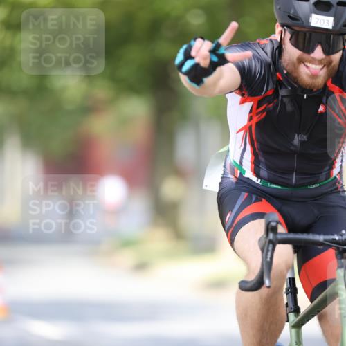 11.08.2024 - GEWOBA Citytriathlon Bremen H.Heesch http://msf.ph/oto/6778376 11.08.2024 11:46:38 Radfahren 703, 768, 773, 798, 839, 843, 942, 1040 meine-sportfotos.de