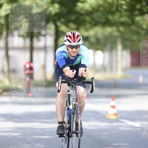 11.08.2024 - GEWOBA Citytriathlon Bremen H.Heesch http://msf.ph/oto/6778392 11.08.2024 11:46:39 Radfahren 703, 768, 773, 798, 843, 942, 1040 meine-sportfotos.de