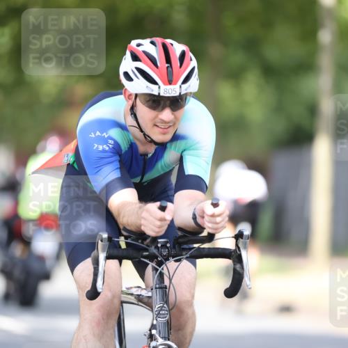11.08.2024 - GEWOBA Citytriathlon Bremen H.Heesch http://msf.ph/oto/6778435 11.08.2024 11:46:40 Radfahren 703, 768, 773, 798, 843, 942, 1040 meine-sportfotos.de