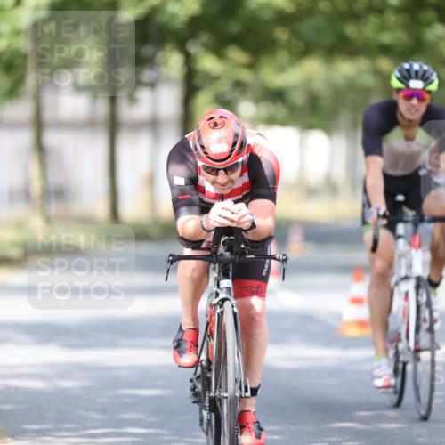 11.08.2024 - GEWOBA Citytriathlon Bremen H.Heesch http://msf.ph/oto/6778475 11.08.2024 11:46:42 Radfahren 703, 768, 798, 942, 1040 meine-sportfotos.de