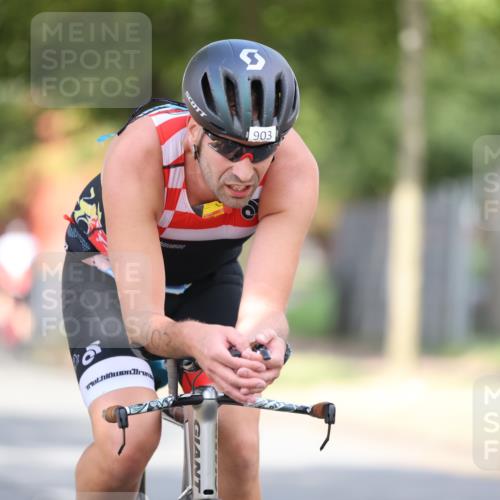 11.08.2024 - GEWOBA Citytriathlon Bremen H.Heesch http://msf.ph/oto/6778571 11.08.2024 11:46:57 Radfahren 903 meine-sportfotos.de