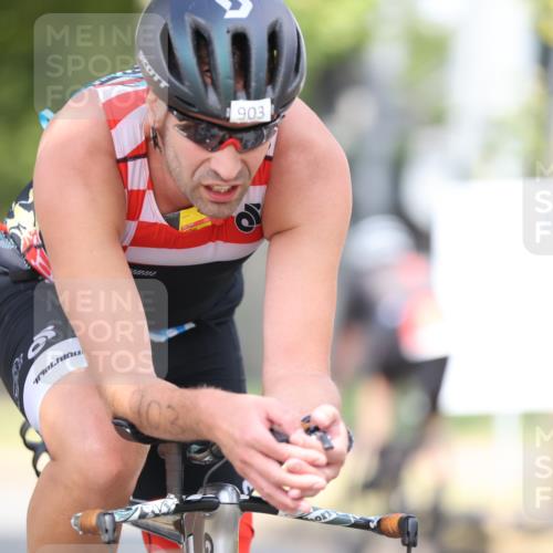 11.08.2024 - GEWOBA Citytriathlon Bremen H.Heesch http://msf.ph/oto/6778586 11.08.2024 11:46:57 Radfahren 903 meine-sportfotos.de