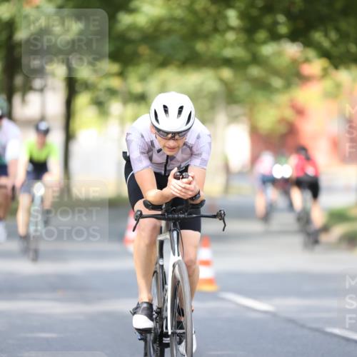 11.08.2024 - GEWOBA Citytriathlon Bremen H.Heesch http://msf.ph/oto/6778626 11.08.2024 11:47:19 Radfahren 752, 779, 800, 860, 864, 865 meine-sportfotos.de