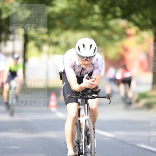 11.08.2024 - GEWOBA Citytriathlon Bremen H.Heesch http://msf.ph/oto/6778632 11.08.2024 11:47:20 Radfahren 752, 779, 800, 860, 864, 865 meine-sportfotos.de