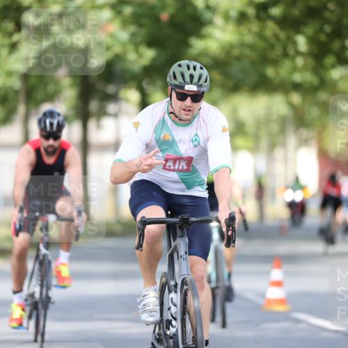 11.08.2024 - GEWOBA Citytriathlon Bremen H.Heesch http://msf.ph/oto/6778639 11.08.2024 11:47:21 Radfahren 752, 779, 800, 860, 864, 865 meine-sportfotos.de