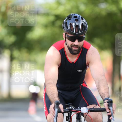 11.08.2024 - GEWOBA Citytriathlon Bremen H.Heesch http://msf.ph/oto/6778719 11.08.2024 11:47:22 Radfahren 752, 779, 800, 860, 864, 865 meine-sportfotos.de