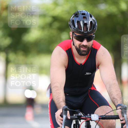 11.08.2024 - GEWOBA Citytriathlon Bremen H.Heesch http://msf.ph/oto/6778725 11.08.2024 11:47:22 Radfahren 752, 779, 800, 860, 864, 865 meine-sportfotos.de