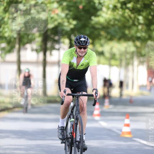 11.08.2024 - GEWOBA Citytriathlon Bremen H.Heesch http://msf.ph/oto/6778749 11.08.2024 11:47:30 Radfahren 752, 779, 800, 860, 864, 865, 899, 944, 958, 997, 1013, 1019 meine-sportfotos.de
