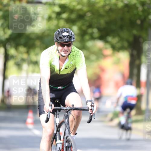 11.08.2024 - GEWOBA Citytriathlon Bremen H.Heesch http://msf.ph/oto/6778794 11.08.2024 11:47:30 Radfahren 752, 779, 800, 860, 864, 865, 899, 944, 958, 997, 1013, 1019 meine-sportfotos.de