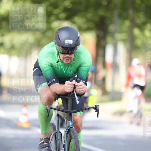 11.08.2024 - GEWOBA Citytriathlon Bremen H.Heesch http://msf.ph/oto/6779383 11.08.2024 11:47:48 Radfahren 832, 899, 906, 907, 911, 924, 933, 944, 958, 997, 1013, 1015, 1019 meine-sportfotos.de