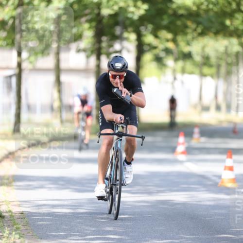 11.08.2024 - GEWOBA Citytriathlon Bremen H.Heesch http://msf.ph/oto/6779586 11.08.2024 11:47:58 Radfahren 760, 832, 906, 907, 918, 924, 928, 933 meine-sportfotos.de