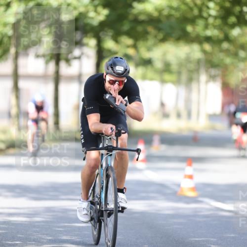 11.08.2024 - GEWOBA Citytriathlon Bremen H.Heesch http://msf.ph/oto/6779612 11.08.2024 11:47:58 Radfahren 760, 832, 906, 907, 918, 924, 928, 933 meine-sportfotos.de