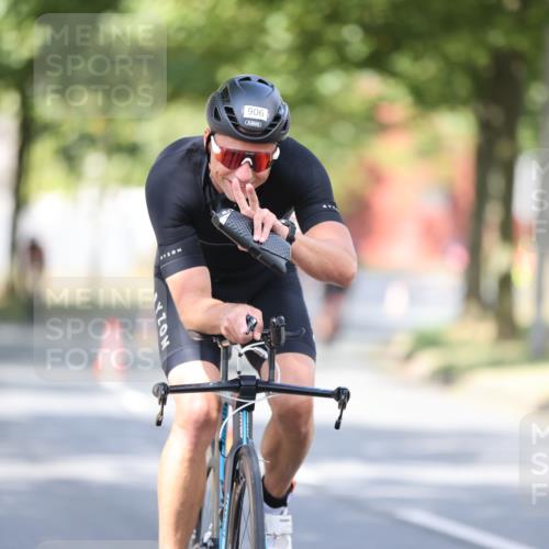11.08.2024 - GEWOBA Citytriathlon Bremen H.Heesch http://msf.ph/oto/6779650 11.08.2024 11:47:59 Radfahren 760, 832, 906, 907, 918, 924, 928 meine-sportfotos.de
