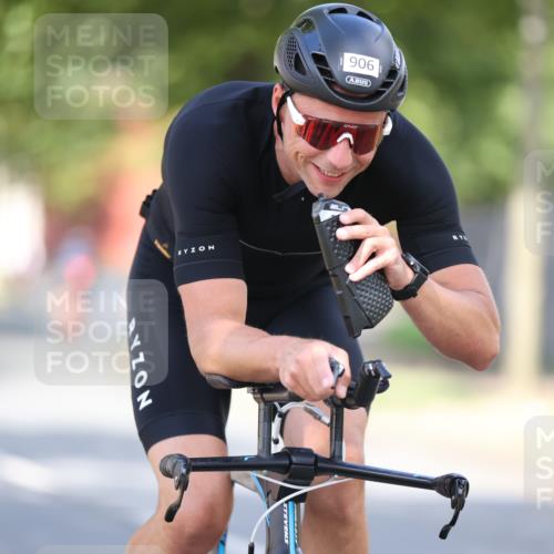 11.08.2024 - GEWOBA Citytriathlon Bremen H.Heesch http://msf.ph/oto/6779682 11.08.2024 11:47:59 Radfahren 760, 832, 906, 907, 918, 924, 928 meine-sportfotos.de