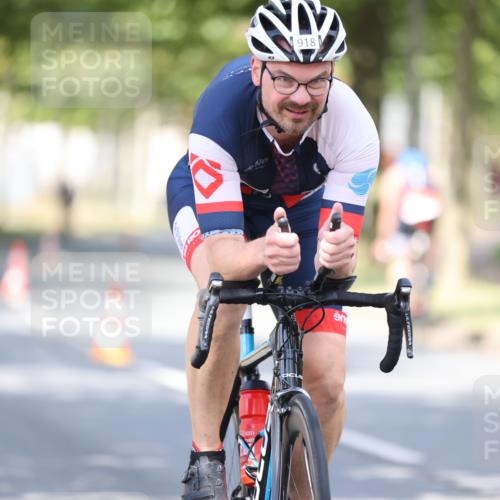 11.08.2024 - GEWOBA Citytriathlon Bremen H.Heesch http://msf.ph/oto/6779782 11.08.2024 11:48:01 Radfahren 760, 832, 906, 918, 924, 928 meine-sportfotos.de