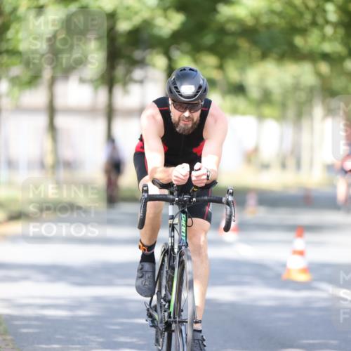 11.08.2024 - GEWOBA Citytriathlon Bremen H.Heesch http://msf.ph/oto/6779802 11.08.2024 11:48:05 Radfahren 760, 809, 906, 918, 924, 928 meine-sportfotos.de