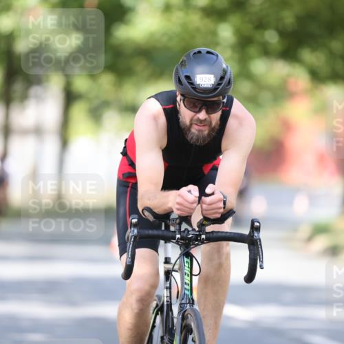 11.08.2024 - GEWOBA Citytriathlon Bremen H.Heesch http://msf.ph/oto/6779842 11.08.2024 11:48:05 Radfahren 760, 809, 906, 918, 924, 928 meine-sportfotos.de