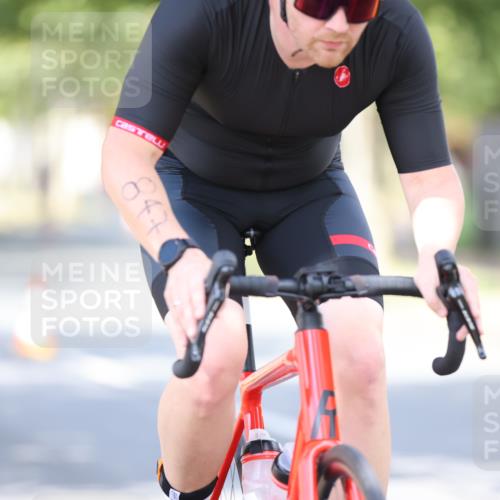 11.08.2024 - GEWOBA Citytriathlon Bremen H.Heesch http://msf.ph/oto/6780319 11.08.2024 11:48:27 Radfahren 787, 809, 847, 851, 870, 886, 939, 1025 meine-sportfotos.de