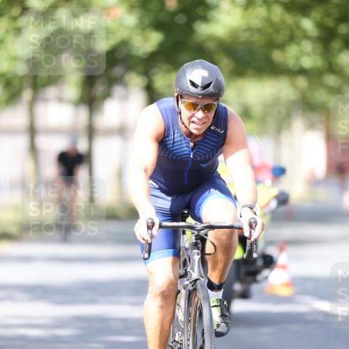 11.08.2024 - GEWOBA Citytriathlon Bremen H.Heesch http://msf.ph/oto/6780512 11.08.2024 11:48:33 Radfahren 787, 829, 847, 851, 870, 886, 939, 1025 meine-sportfotos.de