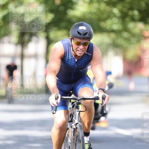 11.08.2024 - GEWOBA Citytriathlon Bremen H.Heesch http://msf.ph/oto/6780523 11.08.2024 11:48:33 Radfahren 787, 829, 847, 851, 870, 886, 939, 1025 meine-sportfotos.de