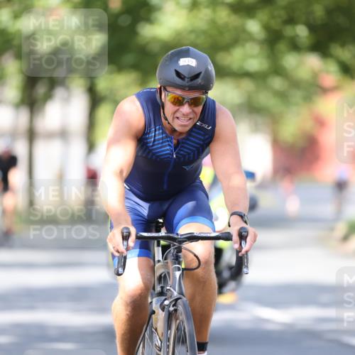 11.08.2024 - GEWOBA Citytriathlon Bremen H.Heesch http://msf.ph/oto/6780527 11.08.2024 11:48:33 Radfahren 787, 829, 847, 851, 870, 886, 939, 1025 meine-sportfotos.de