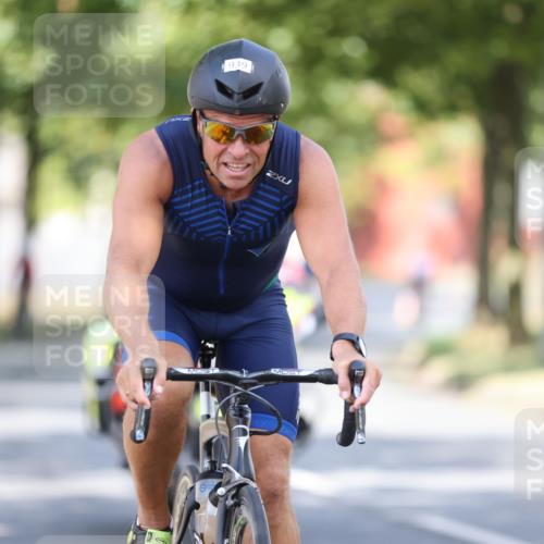 11.08.2024 - GEWOBA Citytriathlon Bremen H.Heesch http://msf.ph/oto/6780545 11.08.2024 11:48:33 Radfahren 787, 829, 847, 851, 870, 886, 939, 1025 meine-sportfotos.de